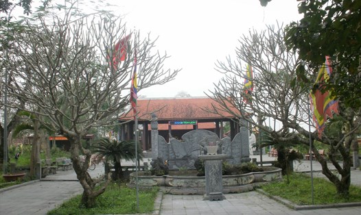 Đền Huyện thờ Uy Minh Vương Lý Nhật Quang ở thôn Hồng Tiến, xã Xuân Giang (huyện Nghi Xuân - Hà Tĩnh) sau khi được trùng tu. Ảnh: Đặng Viết Tường