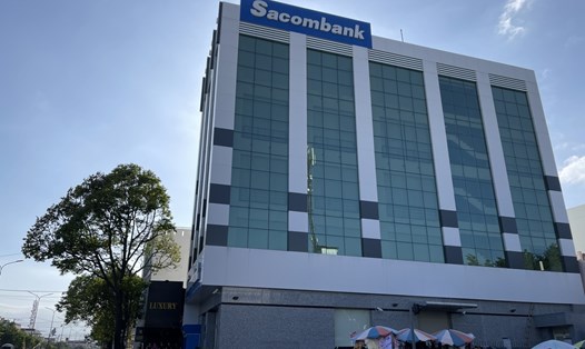 Chi nhánh Sacombank TP.Cam Ranh. Ảnh: Hữu Long