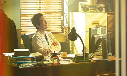 Bác sĩ Kim của Người thầy y đức. Ảnh: Nhà sản xuất SBS