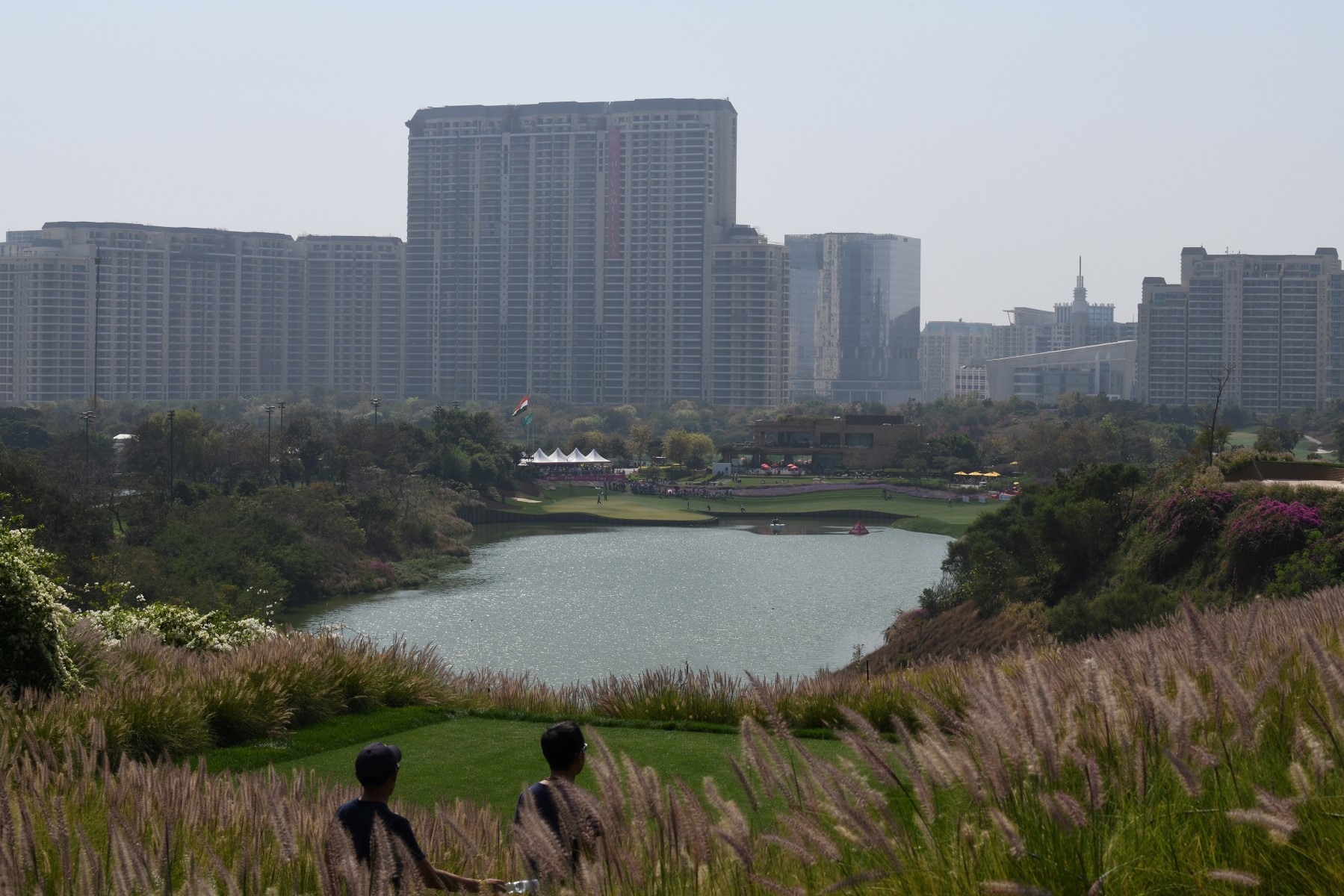Câu lạc bộ golf DLF ở Gurugram, ngoại ô New Delhi, Ấn Độ. Ảnh: Xinhua
