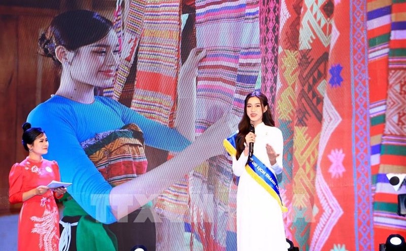 Hoa hậu Việt Nam 2020 Đỗ Thị Hà. Ảnh: Sen Vàng.