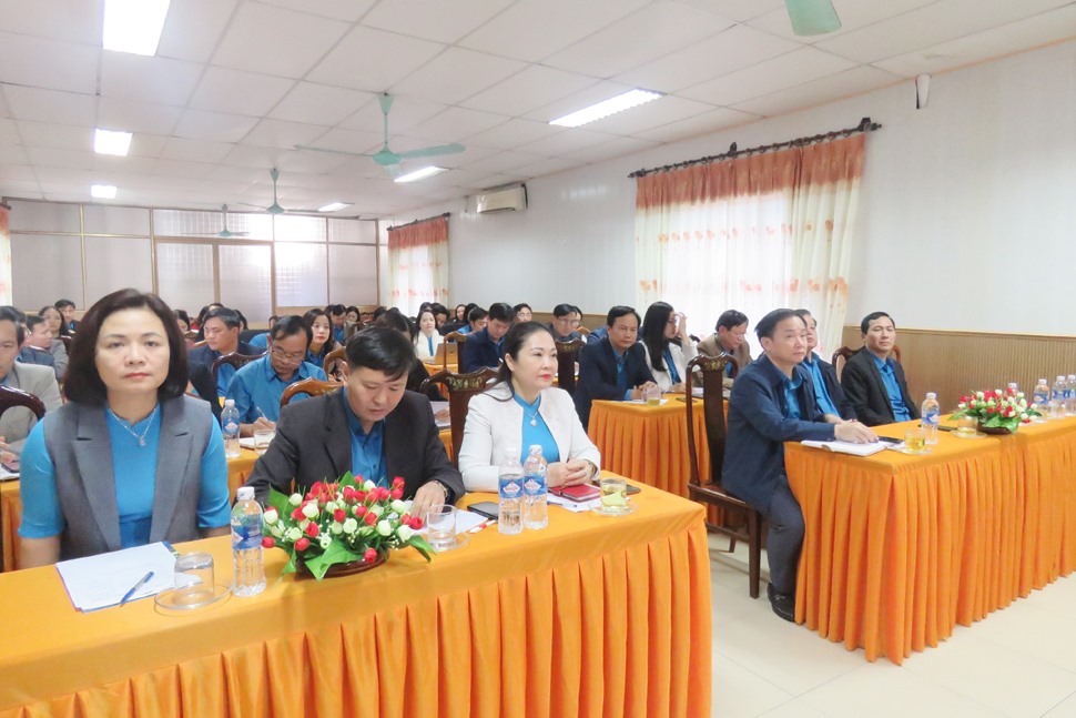 Các đại biểu dự hội nghị. Ảnh: Ái Chi.