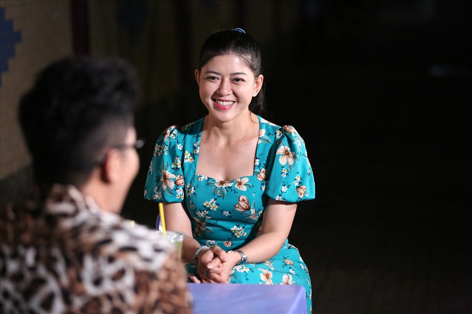 “Nữ hoàng trợ diễn” Hồng Trang kể về “nỗi ám ảnh” trong suốt 20 năm