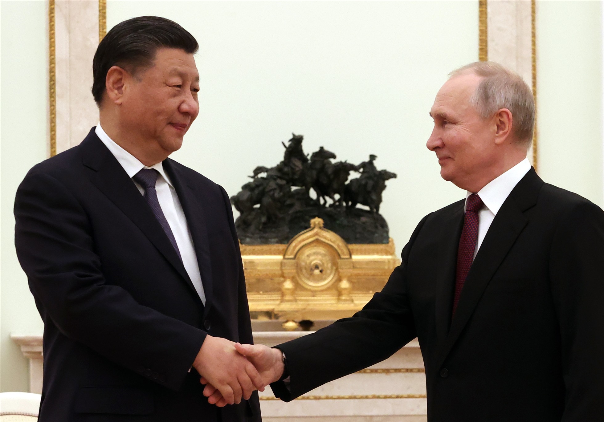 Tổng thống Nga Vladimir Putin gặp Chủ tịch Trung Quốc Tập Cận Bình tại Điện Kremlin ngày 20.3.2023. Ảnh: AFP