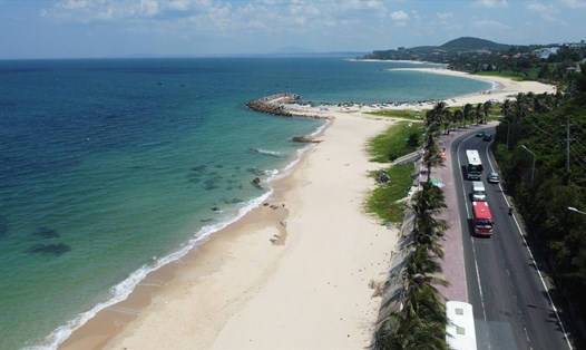 TP.Phan Thiết được quy hoạch tuyến đường kết nối khu vực ven biển thông suốt, hình thành các bãi biển thông thoáng, giúp người dân, du khách dễ tiếp cận biển. Ảnh: Duy Tuấn