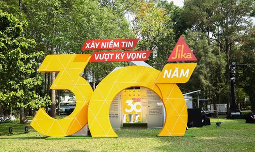 Sika Việt Nam đã tổ chức triển lãm “Hành trình 30 năm Kiên tâm Xây niềm tin - Vượt kỳ vọng” tại Dinh Thống Nhất. Ảnh: Doanh nghiệp cung cấp