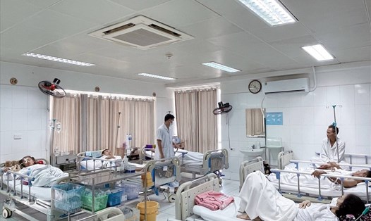 Bệnh nhân điều trị tại Bệnh viện Hữu nghị Việt Đức. Ảnh: Thiều Trang