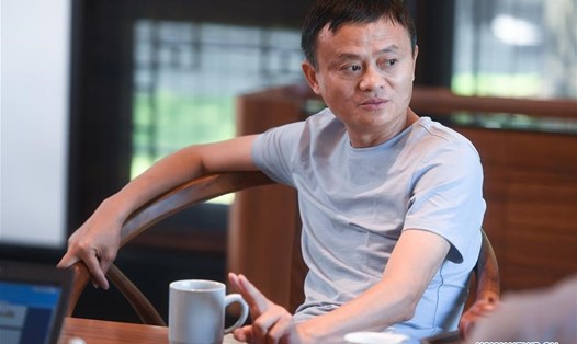 Tỉ phú Jack Ma - người sáng lập Alibaba - mất 32% giá trị tài sản ròng, xuống còn 25 tỉ USD. Ảnh: Xinhua