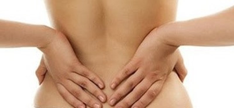 Có những phương pháp điều trị nào cho đau lưng âm ỉ?
