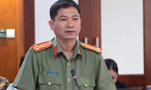 Thượng tá Lê Mạnh Hà - Phó phòng Tham mưu Công an TPHCM thông tin tại họp báo. Ảnh: Thành Nhân