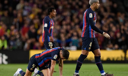 Không chắc Barca đã đứng vững được sau khi mùa giải này khép lại. Ảnh: AFP