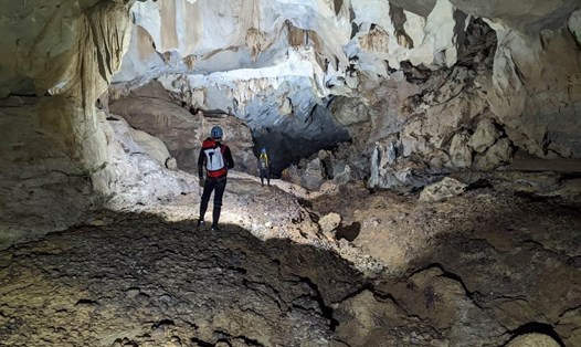 Hệ thống hang động còn nguyên sơ tại xã Lâm Hóa vừa được phát hiện. Ảnh: Hiệp hội hang động Hoàng gia Anh