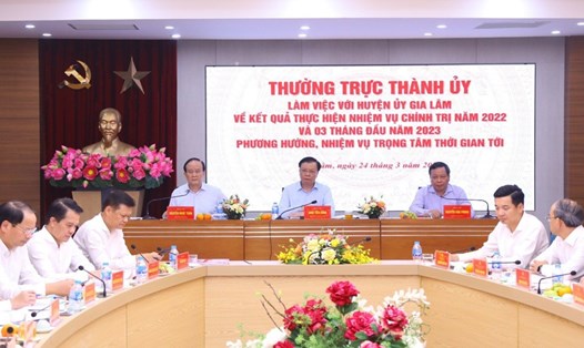 Buổi làm việc của Thường trực Thành ủy Hà Nội với Huyện ủy Gia Lâm. Ảnh: Trọng Toàn