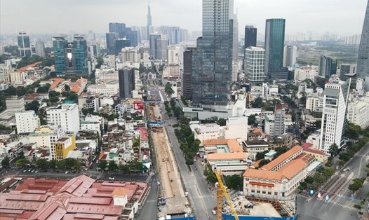 Một khúc đường Lê Lợi nhìn từ trên cao. Ảnh: Anh Tú.