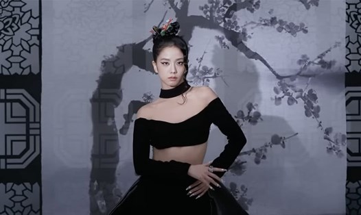 Jisoo Blackpink đưa văn hoá Hàn Quốc vào album solo. Ảnh: AllKpop.