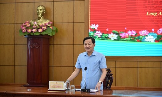 Phó Thủ tướng Lê Minh Khái yêu cầu Bộ Công Thương trình phương án xử lý dứt điểm dự án Nhà máy bột giấy Phương Nam. Ảnh VGP/Trần Mạnh