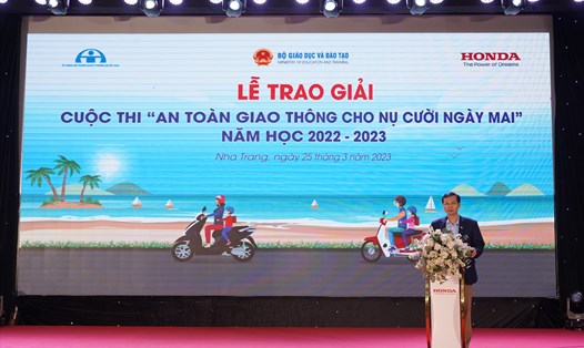 Ông Trần Hữu Minh - Chánh văn phòng Ủy ban An toàn giao thông quốc gia - phát biểu tại buổi lễ. Nguồn: Honda VN