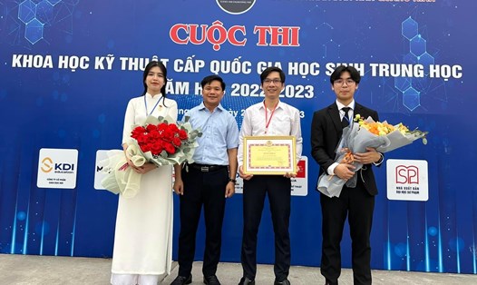 Dự án của nhóm học sinh trường THPT Chuyên Tuyên Quang đạt giải tại cuộc thi  khoa học kỹ thuật cấp quốc gia.