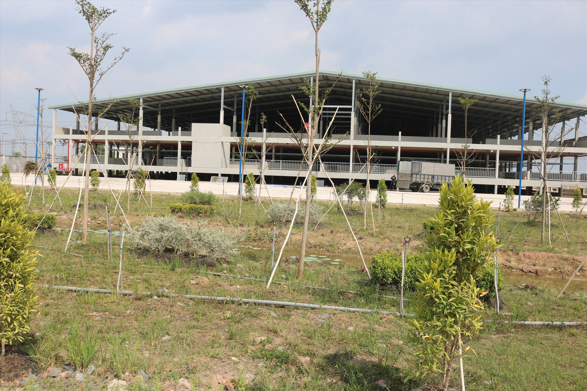 Nhà máy giết mổ gia súc An Hạ chính thức được đưa vào vận hành. Ảnh: Huân Cao