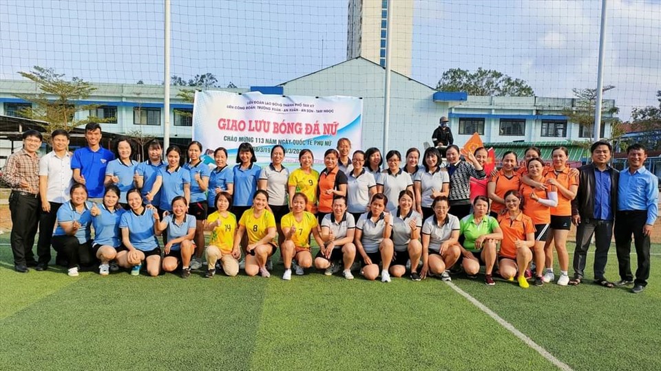 Hoạt động thể thao của nữ đoàn viên Liên đoàn lao động tỉnh Quảng Nam. Ảnh: Nguyễn Linh