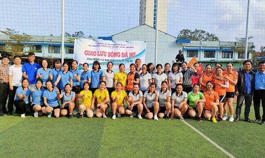Hoạt động thể thao của nữ đoàn viên Liên đoàn lao động tỉnh Quảng Nam. Ảnh: Nguyễn Linh