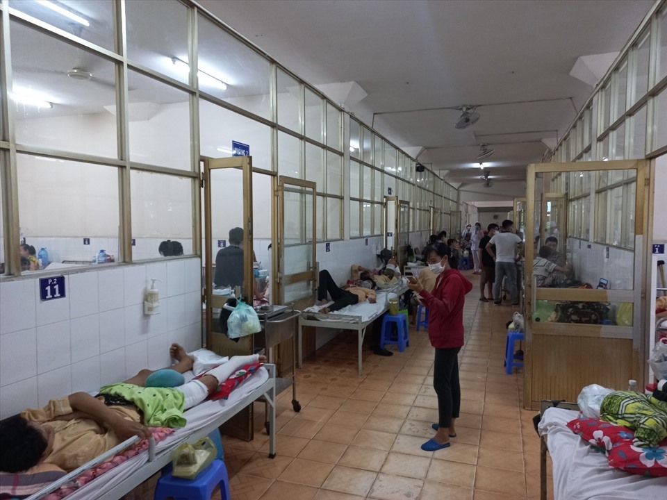 Tỉnh Bình Dương từng có nhiều y bác sĩ nghỉ việc. Ảnh: Đình Trọng