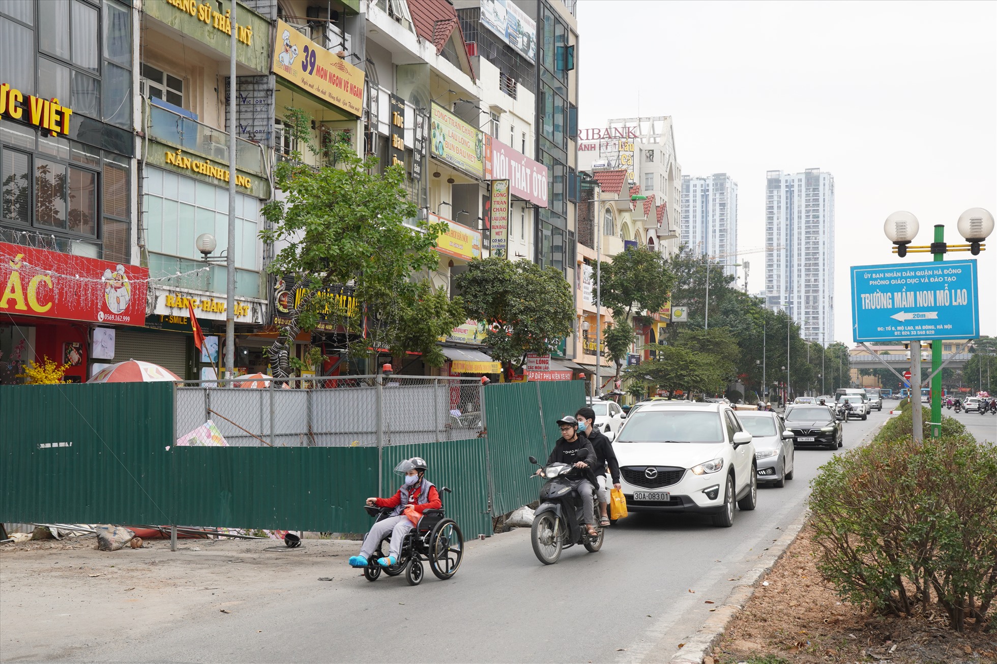 Hà Nội: 17 điểm rào chắn thi công dự án gây ùn tắc giao thông