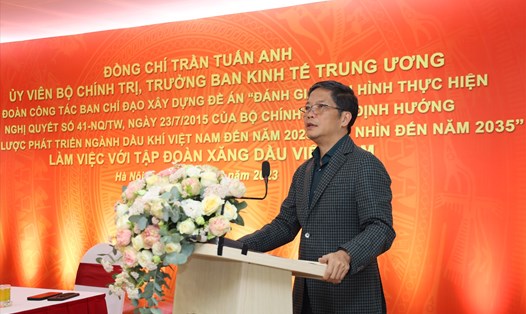 Ông Trần Tuấn Anh, Uỷ viên Bộ Chính trị, Trưởng Ban Kinh tế Trung ương phát biểu tại Hội nghị. Ảnh: Thành Trung