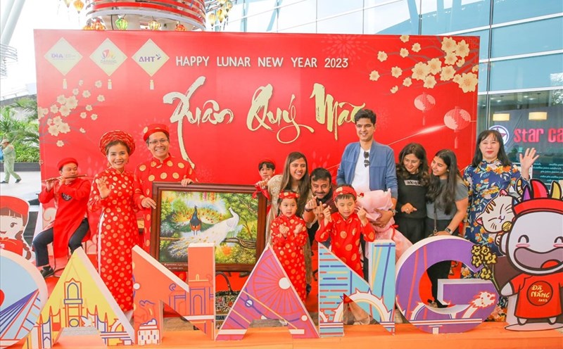 Khách quốc tế đến Đà Nẵng 2 tháng đầu năm 2023 tăng mạnh. Ảnh: Nguyễn Linh