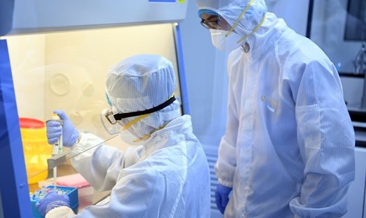 Chính sách đạo đức sinh học mới của Trung Quốc bao gồm các nghiên cứu liên quan đến con người không chỉ trong các viện y tế, mà cả ở các trường cao đẳng và viện nghiên cứu. Ảnh: Xinhua