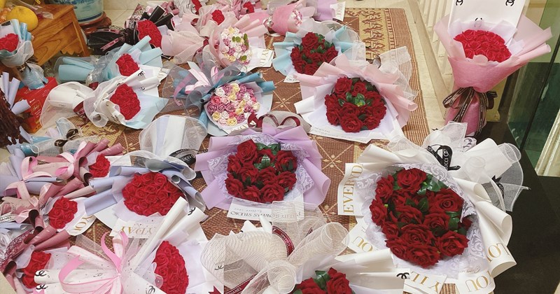 Ý Tưởng Kinh Doanh Dịp 20/10 Cho Các Bạn Trẻ Hoa tươi cháy hàng các dịp lễ