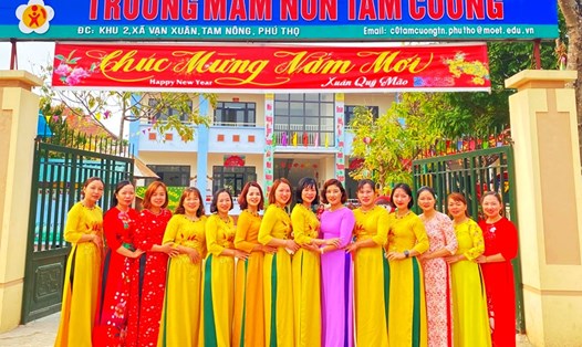 Công đoàn cơ sở Trường Mầm non Tam Cường hưởng ứng Tuần lễ áo dài năm 2023. Ảnh: Nguyễn Huỳ