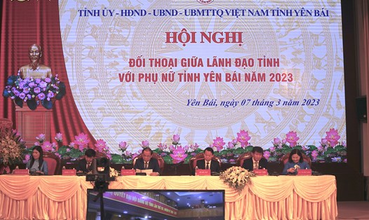 Hội nghị đối thoại giữa lãnh đạo với hội viên các cấp Hội Phụ nữ tỉnh Yên Bái năm 2023.