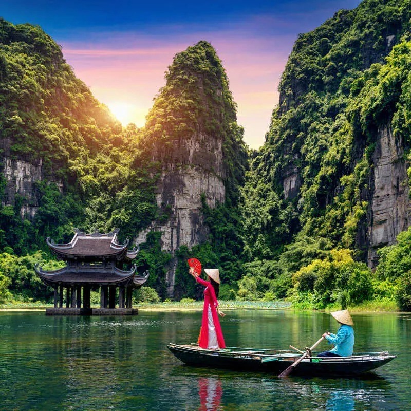 Việt Nam là một trong những "điểm tham quan làm thay đổi cuộc đời". Ảnh: Travel Off Path