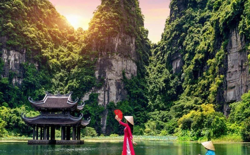 Việt Nam là một trong những "điểm tham quan làm thay đổi cuộc đời". Ảnh: Travel Off Path