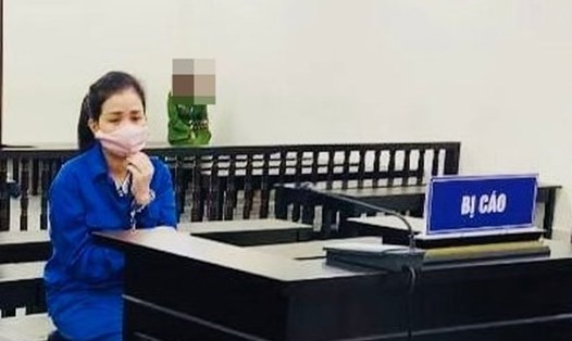 Bị cáo Mai Thị Lan tại phiên toà xét xử về hành vi lừa đảo. Ảnh: Quang Việt