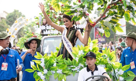 Hoa hậu H'Hen Niê tiếp tục đồng hành cùng Lễ hội Cà phê. Ảnh: BTC.