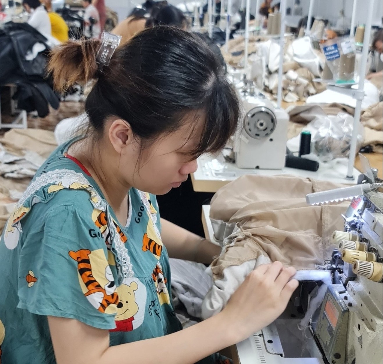 Chị Thúy tính sẽ rút bảo hiểm xã hội một lần nếu không làm công ty nữa vì bản thân còn quá trẻ. Ảnh: Nhân vật cung cấp.