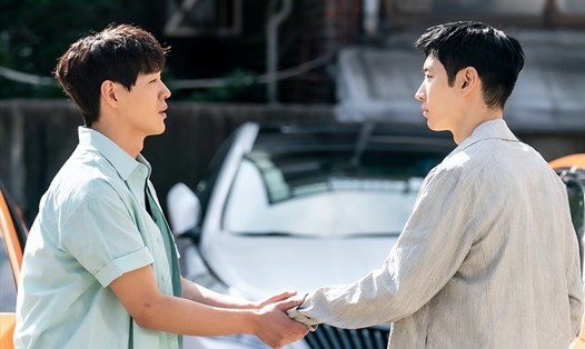 Lee Je Hoon, Shin Jae Ha trong phim “Taxi Driver 2”. Ảnh: Nhà sản xuất SBS