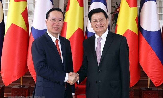 Chủ tịch nước Võ Văn Thưởng và Tổng Bí thư, Chủ tịch nước Lào Thongloun Sisoulith. Ảnh: TTXVN