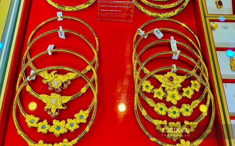 Giới chuyên gia nhận định vàng vẫn nhận được nhiều yếu tố hỗ trợ tăng giá. Ảnh minh họa: Phan Anh