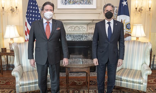 Ngoại trưởng Mỹ Antony J. Blinken (phải) sẽ thăm Việt Nam trong tuần này. Ảnh: Đại sứ quán Mỹ tại Hà Nội