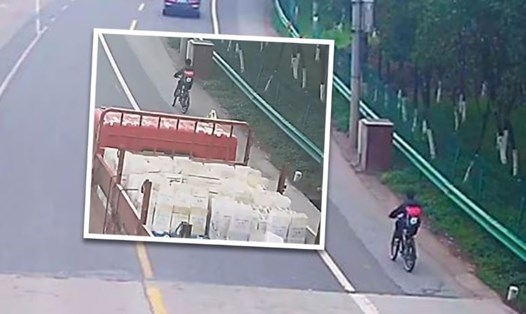 Một cậu bé ở Trung Quốc đạp xe đi nhà bà ngoại sau khi cãi nhau với mẹ. Ảnh chụp màn hình