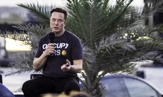 Elon Musk dường như đang phát triển một dự án trí tuệ nhân tạo riêng cho Twitter, cạnh tranh với OpenAI - công ty có tiền thân là tổ chức do Elon Musk đồng sáng lập. Ảnh: AFP