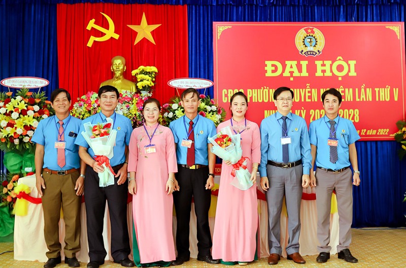 Đại hội điểm CĐCS Phường Nguyễn Nghiêm, thị xã Đức Phổ, tỉnh Quảng Ngãi. Ảnh: Quốc Chinh