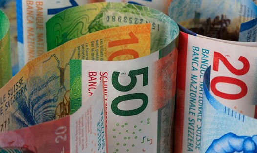 Thụy Sĩ đã đóng băng tài sản trị giá 7,5 tỉ franc (8,3 tỉ USD) của Nga. Ảnh: Shutterstock