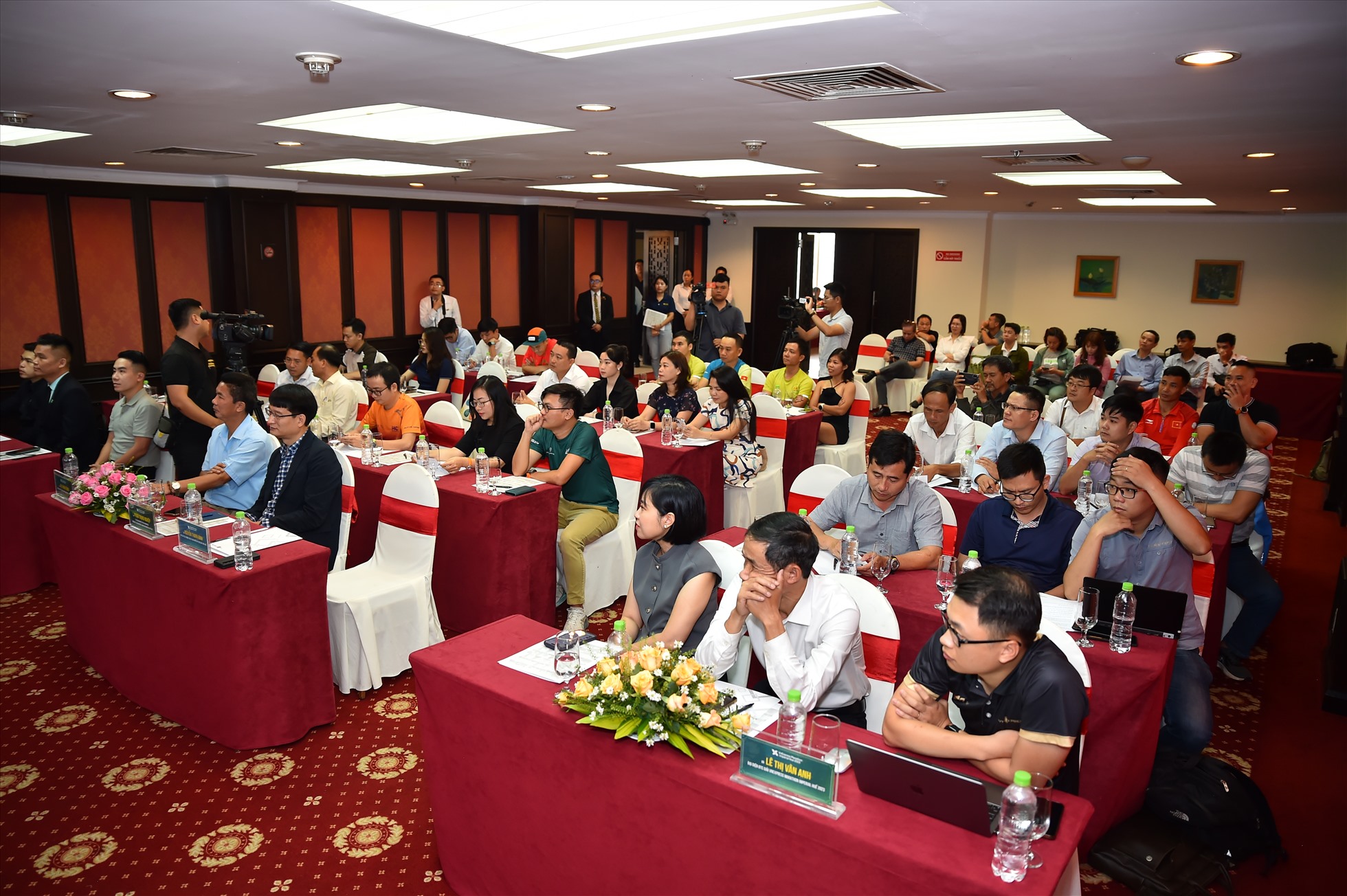 Quang cảnh họp báo Giải chạy VnExpress Marathon Imperial Hue 2023 tại Huế. Ảnh: Ban tổ chức