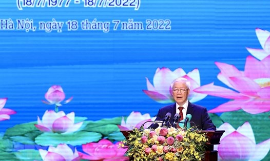 Tổng Bí thư Nguyễn Phú Trọng đọc diễn văn tại lễ kỷ niệm 60 năm Ngày thiết lập quan hệ ngoại giao, 45 năm Ngày ký Hiệp ước Hữu nghị và Hợp tác Việt Nam - Lào ngày 18.7.2022. Ảnh: TTXVN