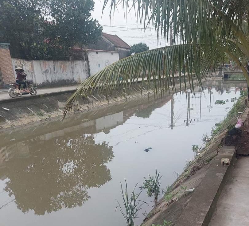 Hiện trường nơi phát hiện nam thanh niên 29 tuổi ở Thái Bình tử vong. Ảnh: Nam Hồng