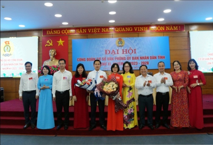Ban chấp hành Công đoàn cơ sở Văn phòng UBND tỉnh nhiệm kỳ 2023-2028. Ảnh: Liên đoàn Lao động tỉnh Lào Cai.